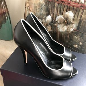Brooks Brothers black with white used heels